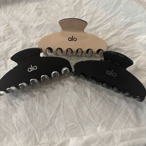 Alo Hair Claw Clip Set - Black, macadamia,  and black/white outline NWOT